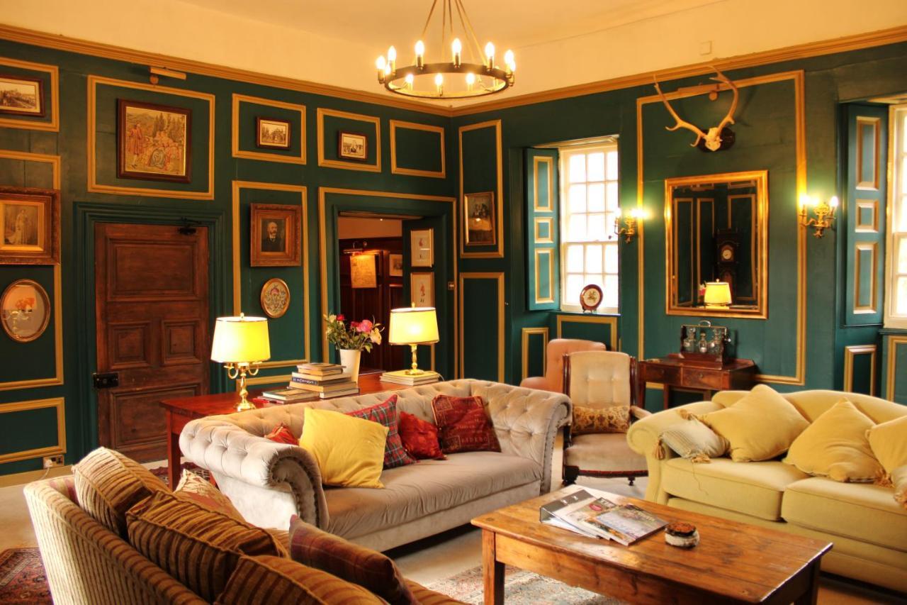 Villa Lickleyhead Castle à Insch Extérieur photo